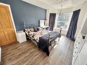 Bedroom- click for photo gallery